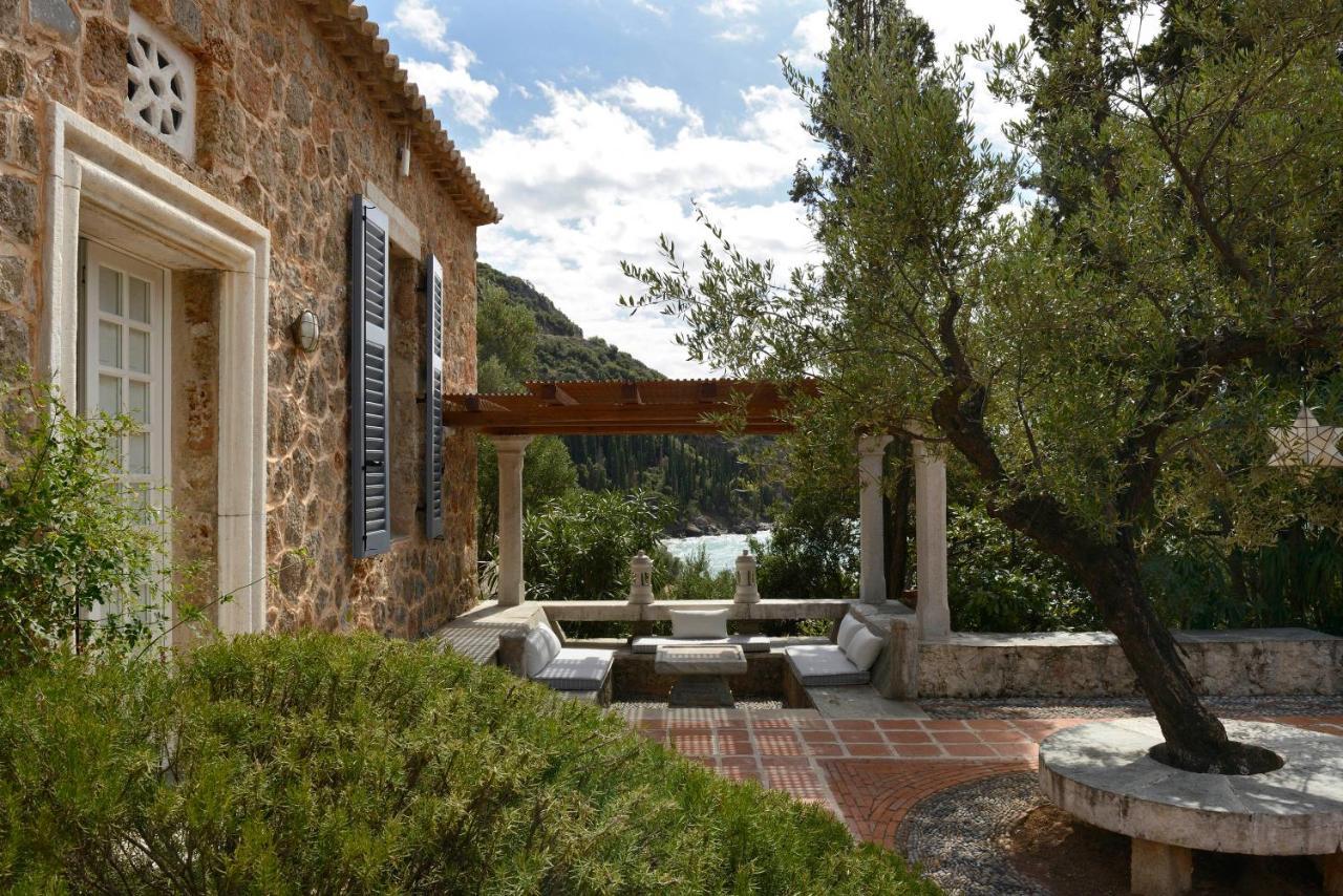 Patrick & Joan Leigh Fermor House Acomodação com café da manhã Kardamyli Exterior foto