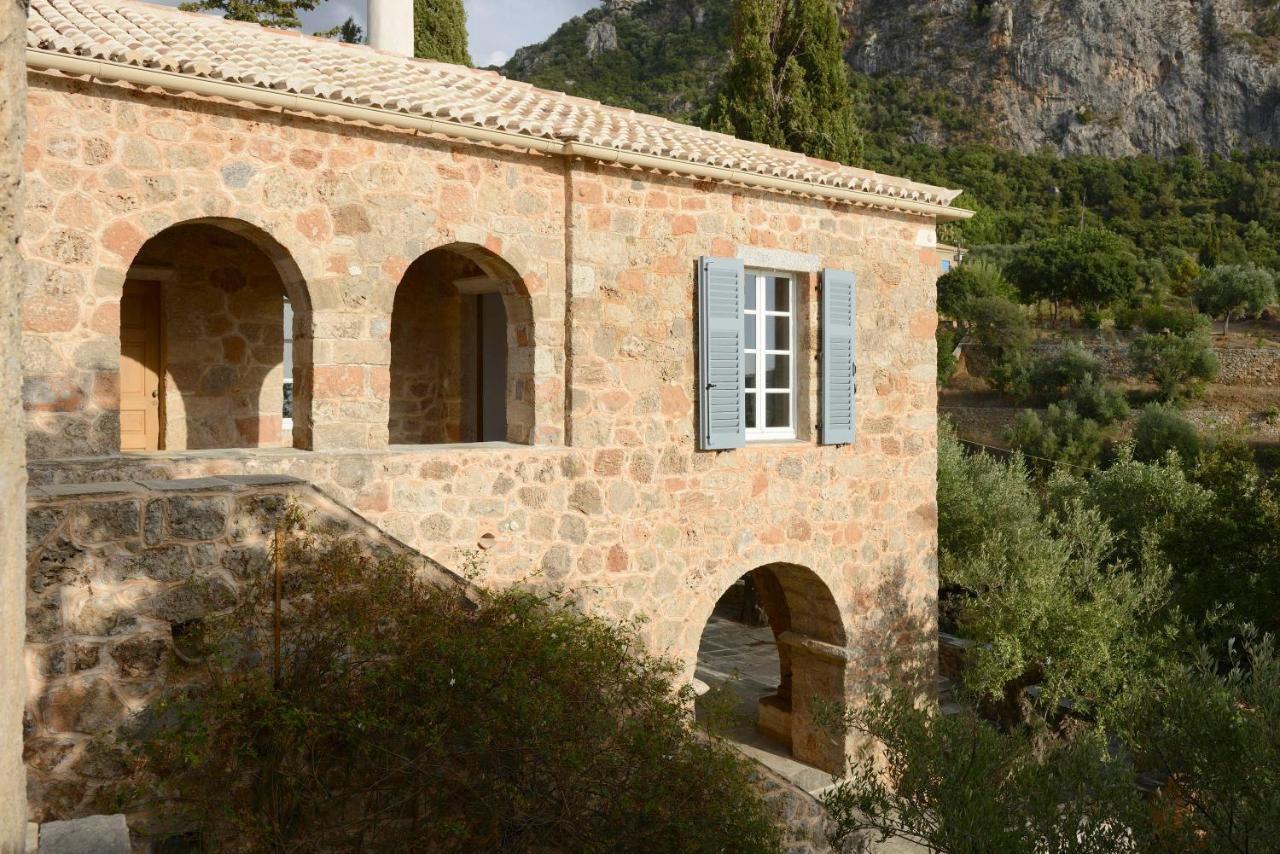Patrick & Joan Leigh Fermor House Acomodação com café da manhã Kardamyli Exterior foto