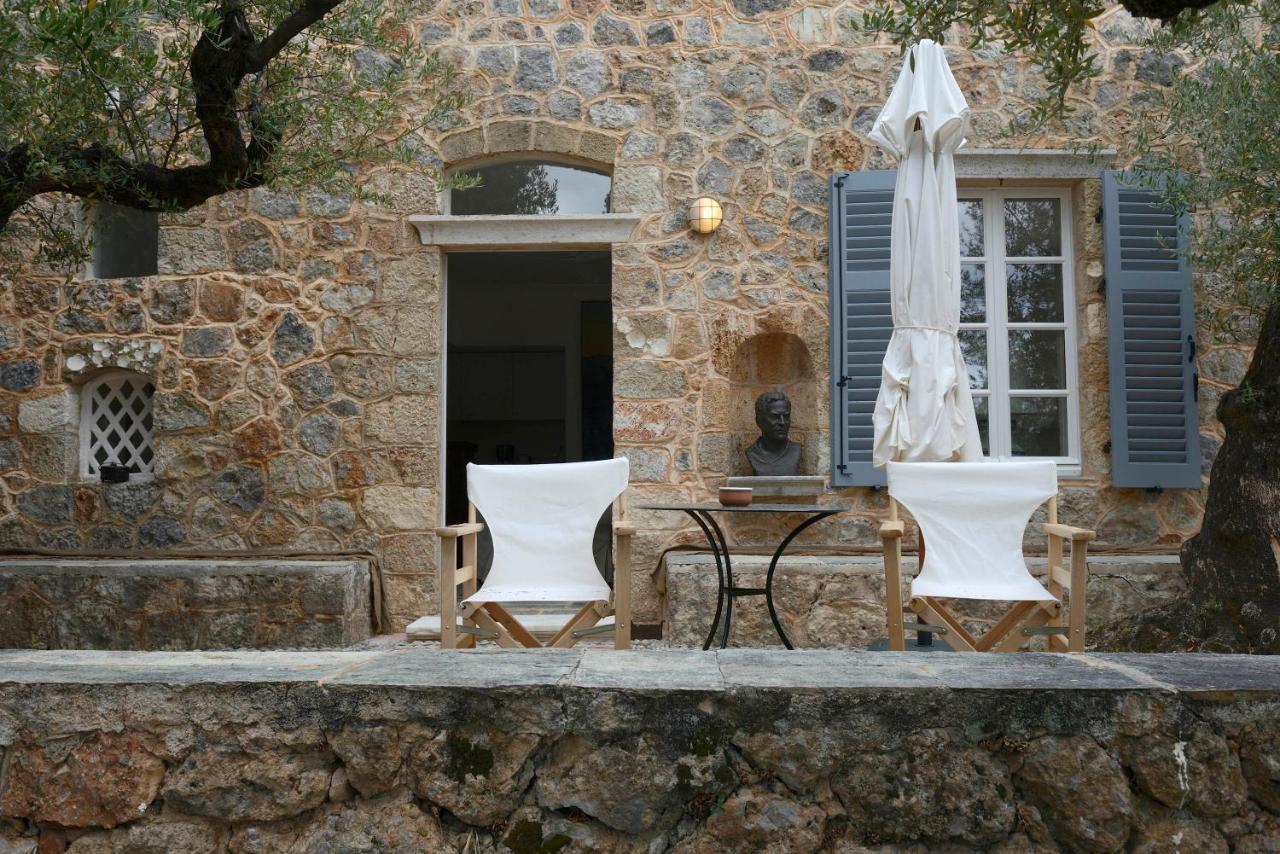 Patrick & Joan Leigh Fermor House Acomodação com café da manhã Kardamyli Exterior foto