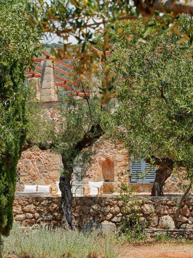 Patrick & Joan Leigh Fermor House Acomodação com café da manhã Kardamyli Exterior foto